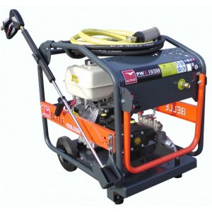 Belle PWX 15/250 Honda GX390 Petrol Pressure Washer 250Bar / 3600psi 15Lpm